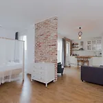 Shortstaypoland Marymoncka *