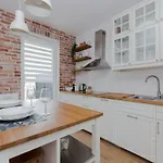 Shortstaypoland Marymoncka *